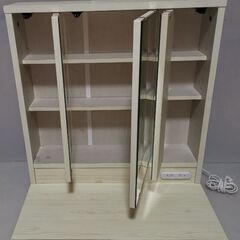 ドレッサー 鏡面上半分の画像