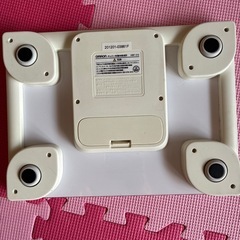 体重計　オムロンHBF-212の画像