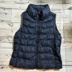 子ども服 UNIQLO ユニクロ アウター ベスト 110 120の画像