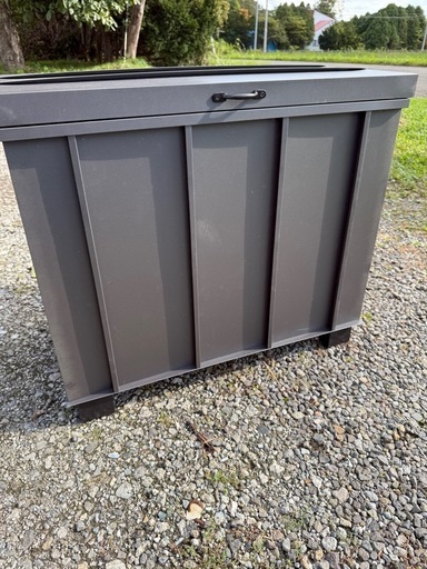 屋外　ゴミ箱　ダストボックス