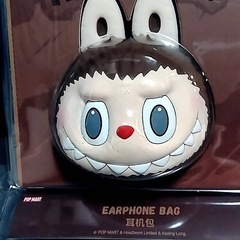 POPMART ラブブ♡　LABUBU Originals-Brown Silicone Earphone Bagの画像