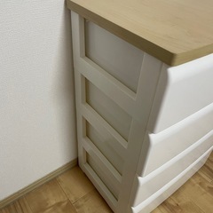 4段チェストの画像