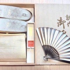 沙織ブランド 木箱付き！！草履、バッグ、センスの画像