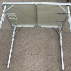 DCM アルミフォールディングテーブル6090の画像