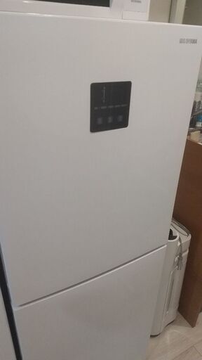 【2024年製】アイリスオーヤマ 153L IRSN-15B-W ホワイト