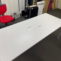 オフィス用品　テーブルの画像