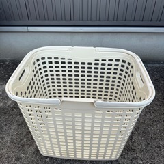 洗濯カゴの画像