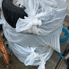ホンダライフスタッドレスタイヤの画像
