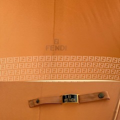 フェンディFENDI　雨傘の画像