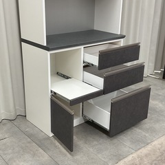 KI-41【新入荷　リサイクル品】松田家具　クローチェDGY メラミンシート　オープンキッチンボード　白×グレーの画像