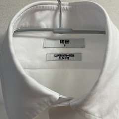 UNIQLO スーパーノンアイロンスリムシャツの画像