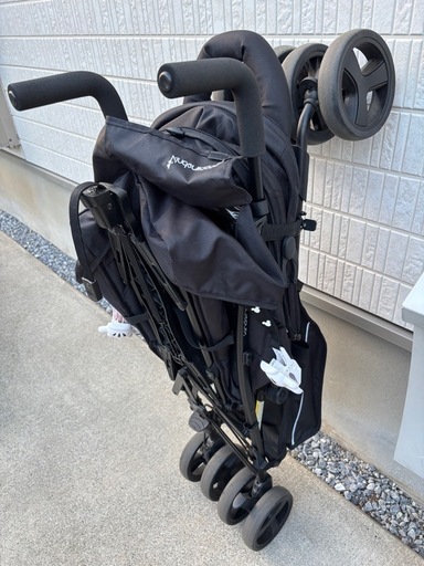 2人乗りベビーカー縦　KinderWagon 
