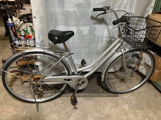 最終値下げ！【27インチ 通学系シティサイクル オートライト/６段変速】