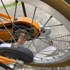 16インチ　自転車　補助輪ありの画像