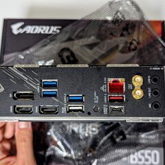 Gigabyte B550I AORUS PRO AX 1.0 マザーボードの画像