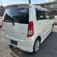 【総額コミコミ】広島発プライムゲート☆即日納車OK☆24年AZワゴン　MJ23S後期モデル　車検令和８年2月27日　ワゴンROEM　スマートキー　プライバシーガラス　パールホワイト　修復歴無　タイミングチェーン　車両状態良好⭕️ 内外装美車⭕️軽自動車の画像