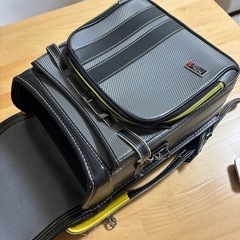 ランドセルと防災頭巾の画像