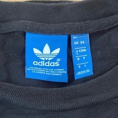 adidas t シャツの画像