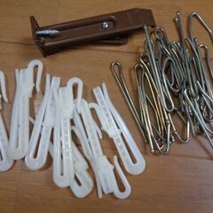 カーテンのダブルレール★長さ1メートルｘ２本のフレキシブル対応/濃い茶色※カーテン本体なし/中古/千葉県市原市手渡しの画像