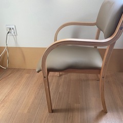 椅子 介護椅子 ダイニングチェア 肘付き の画像