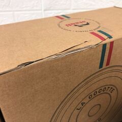 A）Staub ストウブ ラウンドココット 22cm シャイニーブラックの画像