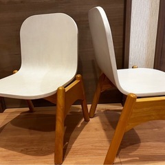２脚セット　キッズチェア　ナチュラル　木製の画像