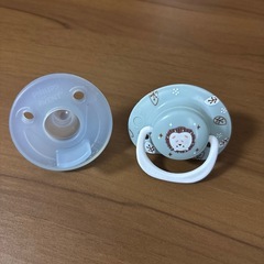 おしゃぶり　PHILIPS 0-3ヶ月　他 2個セットの画像