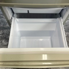 【配達あり】2013年製シャープ冷蔵庫　167Lの画像