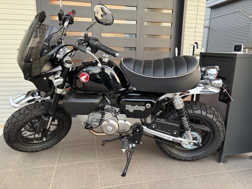 【ほぼ新車】カスタム済み　モンキー125 距離160キロ