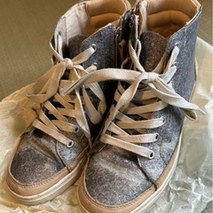 アグUGGスニーカーの画像