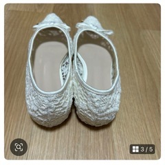 美品　ホワイトレースポインテッドトゥパンプスの画像