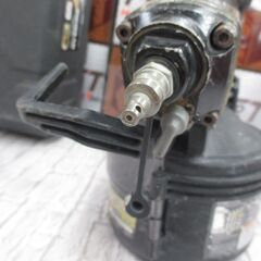 ハイコーキ HiKOKI NV65HR2 高圧釘打ち機 ケース付 中古品 【ハンズクラフト宜野湾店】の画像