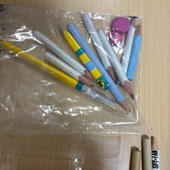 鉛筆などまとめ売りの画像