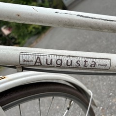 Augustaの自転車の画像