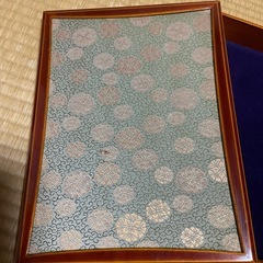 9月限定　A4サイズの花柄木箱の画像