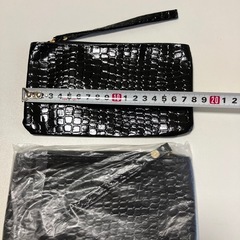 新品未使用・クロコ調ポーチ2つの画像