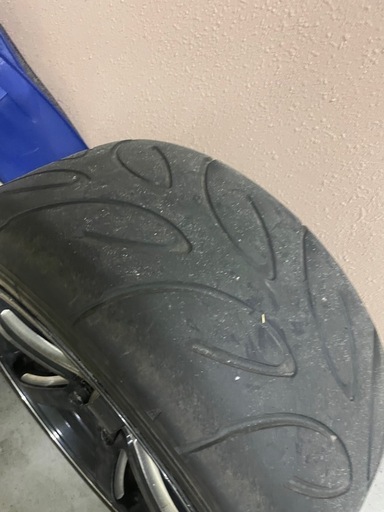 18インチ9.5Jヴァリノ　114.3  5h
