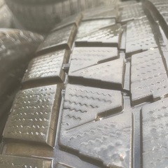 スタッドレスタイヤ　215/65Ｒ16 格安の画像
