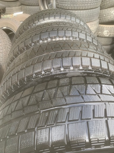 スタッドレスタイヤ　215/65Ｒ16 格安