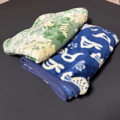 綺麗な
子供用 掛け布団と毛布2枚の画像