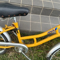 黄色　ANA 自転車の画像