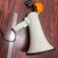 メガホン 拡声器 の画像