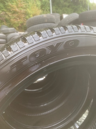 スタッドレスタイヤ　225/45Ｒ18 激安