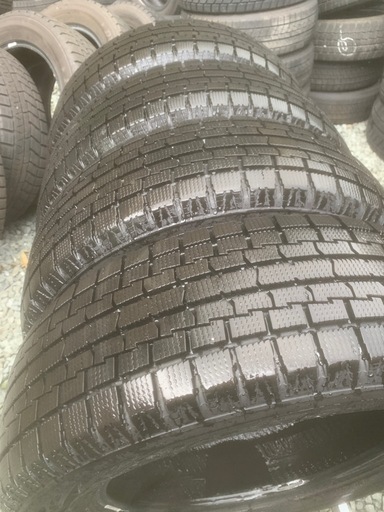 スタッドレスタイヤ　225/45Ｒ18 激安