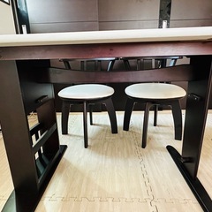 伸縮ダイニングテーブルセットの画像