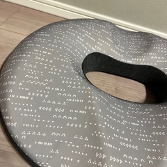 ニトリ　円座クッション　ドーナツクッションの画像