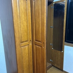 内扉鏡付タンスの画像