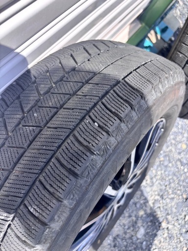 ブリヂストン　スタッドレス　　195/65R15