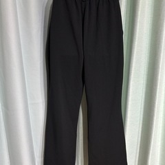 1483.GU カットソーカラーフレアスラックス L⭐︎の画像