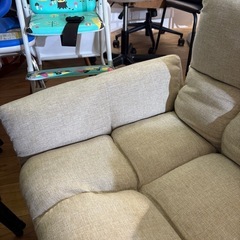 値下げしました‼️【2人掛けソファ】【管理番号12909】町の画像